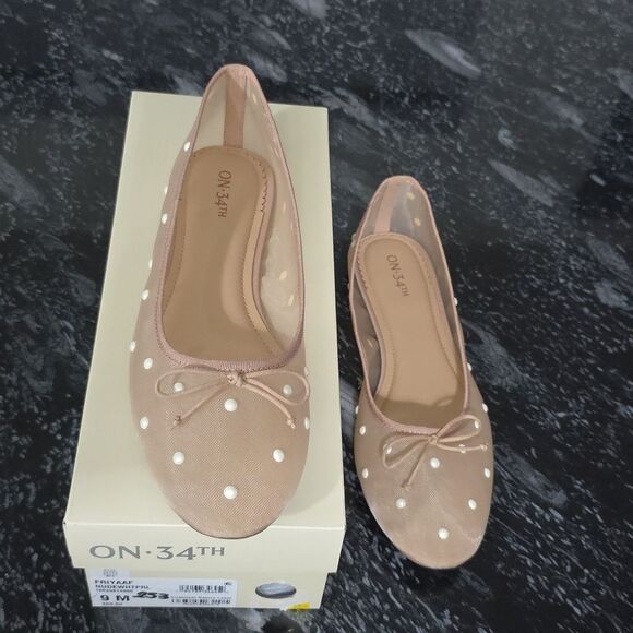 BRAND NEW ON.34TH ELEGANT BALLET FLATS with POLKA FOTS - Picture 16 of 16